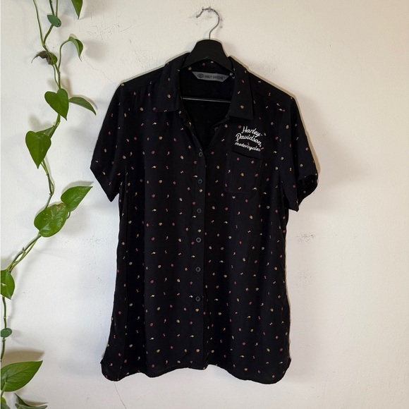 Harley-Davidson Women's Short Sleeve Black Printed and Embroidered Button Down - Picture 5 of 9